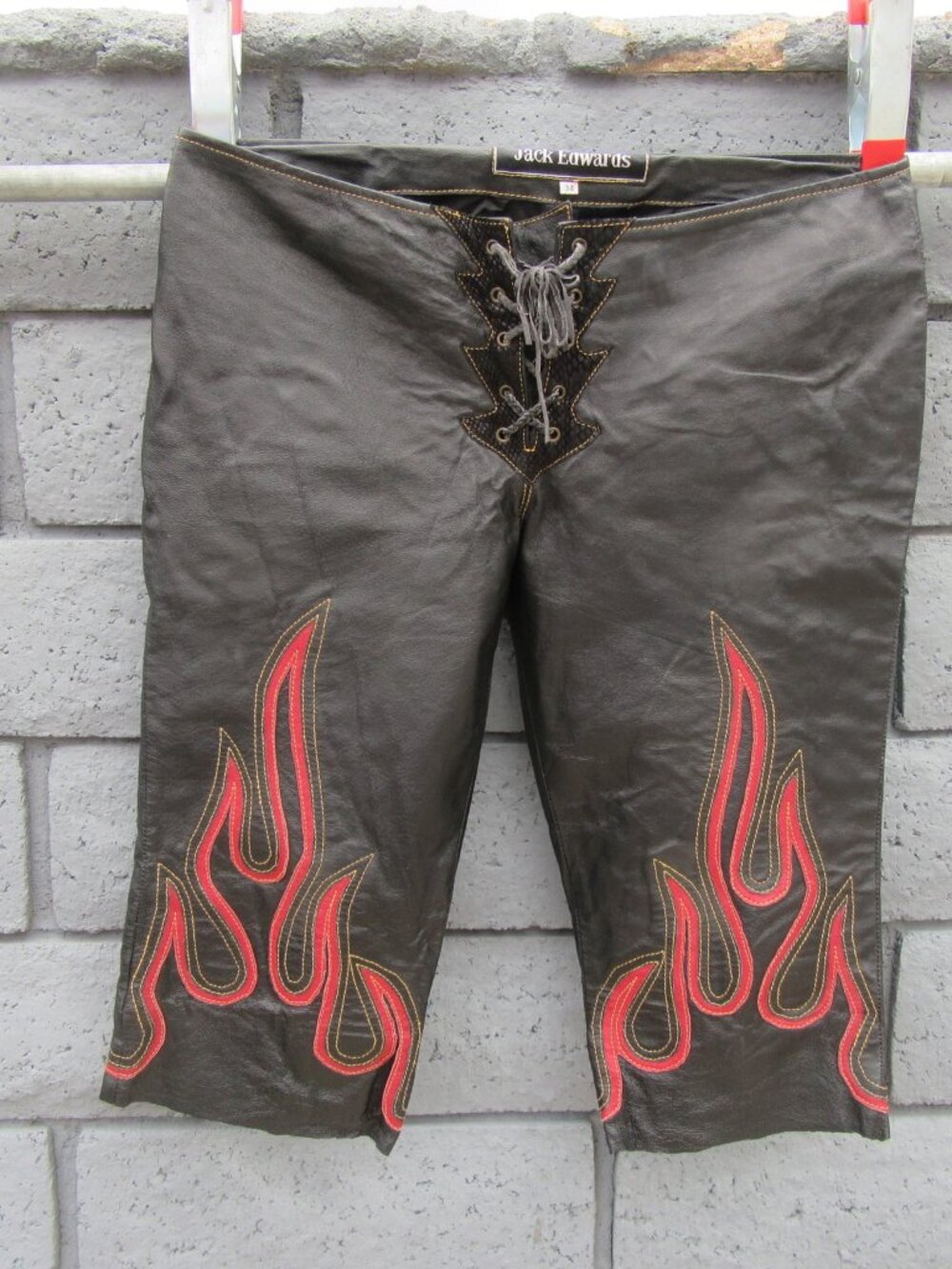 Vintage Jack Edwards Black Leather Embroidered Flame Shorts Men's Size 34 *READ*